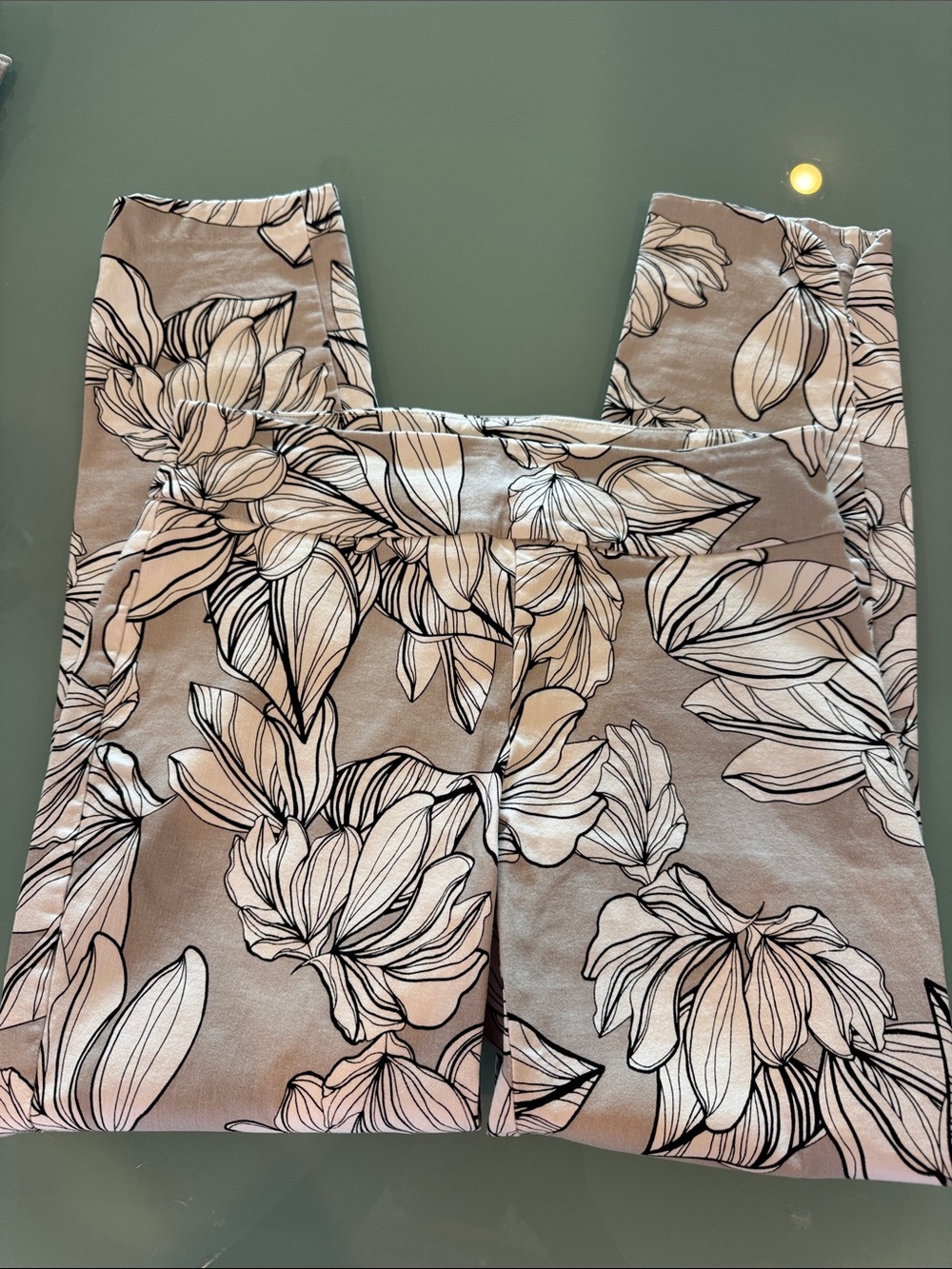Floral Print rayon-stretch pants in Taupe, White and Black